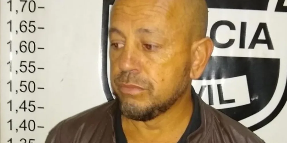 João Carlos de Oliveira, 54, estava vendendo passagens no Terminal Central de Ponta Grossa. Ele é foragido da Colônia Penal Agrícola