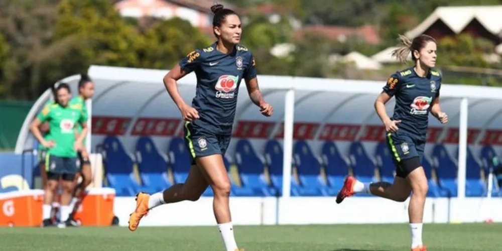 No treino de domingo (2), Fabiana relatou ao departamento médico dor na região posterior da coxa direita - Lucas Figueiredo - CBF
