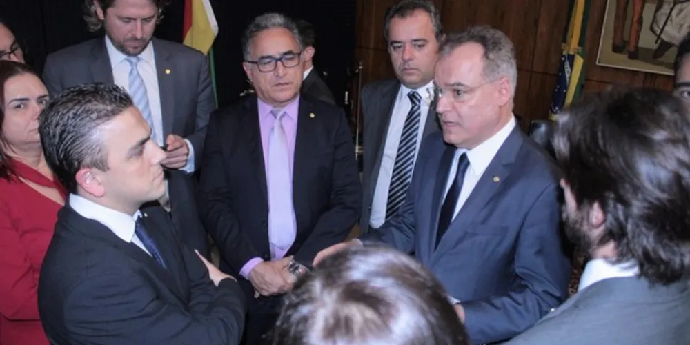 Imagem ilustrativa da imagem Comissão pede que professores fiquem de fora da reforma