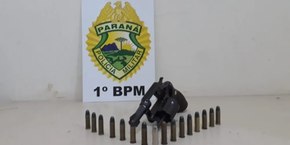 Rapaz foi preso com revólver e 16 munições calibre 38 no bairro Contorno