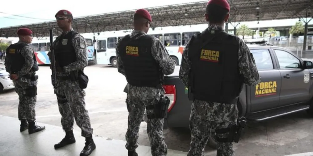Os militares vão atuar nas ações de policiamento externo dos presídios