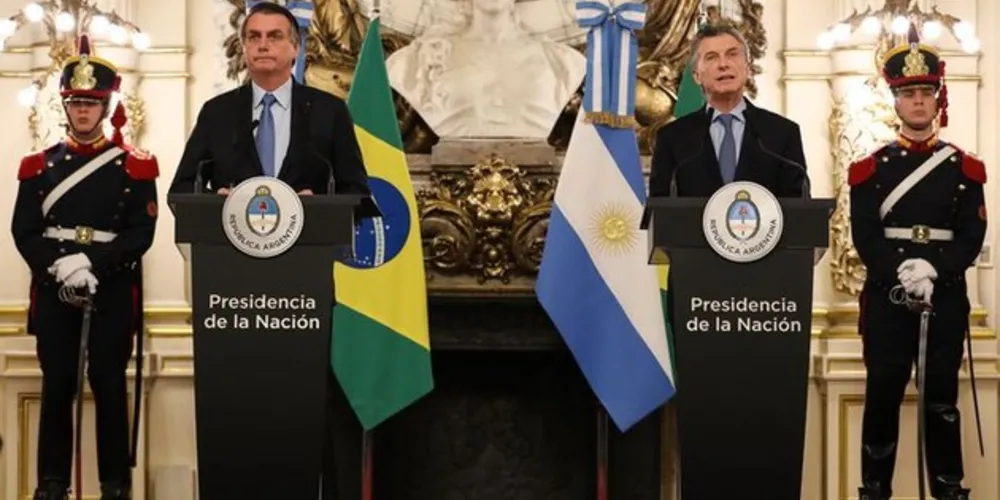 Imagem ilustrativa da imagem Governo quer moeda única para América do Sul, diz Bolsonaro