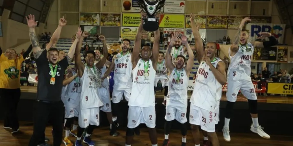 Imagem ilustrativa da imagem NBPG bate Cravinhos e
é campeão nacional de basquete