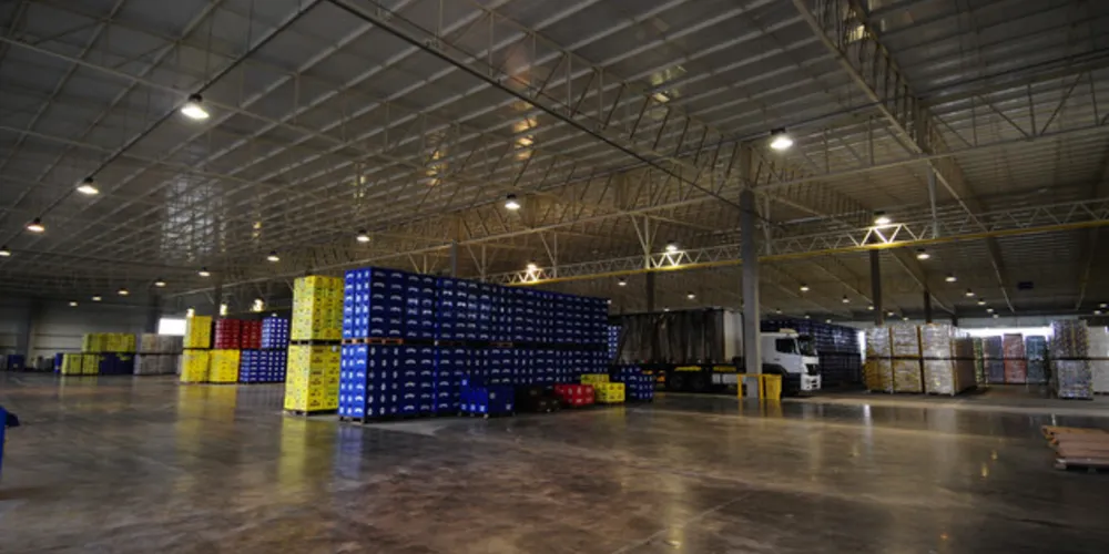 Ambev tem a meta de ter 100% da eletricidade que comprar proveniente de fontes limpas até 2025