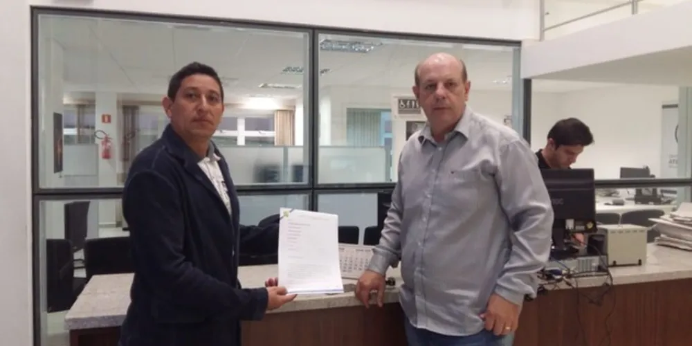 Guiarone (esq.) e Cieslak estiveram na sede do Ministério Público na terça-feira (11)