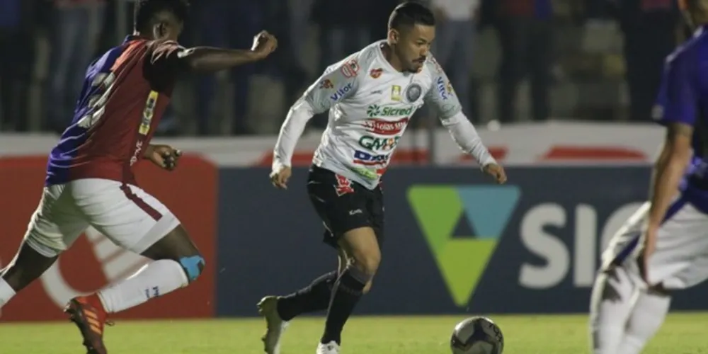 Derrota na Vila Capanema joga Operário para a 17ª posição