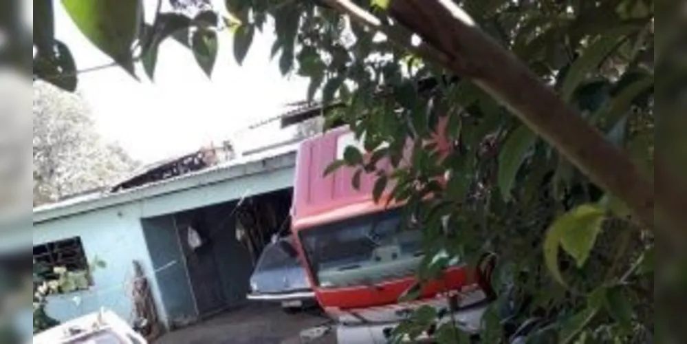 Veículo atingiu o homem enquanto ele fazia a manutenção
