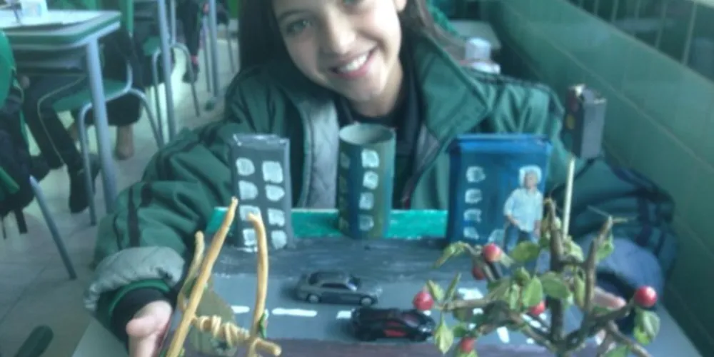 Imagem ilustrativa da imagem Maquetes estimulam aprendizado de sólidos geométricos