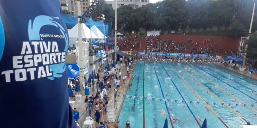 Equipe está representada por 19 atletas na competição que acontece até domingo