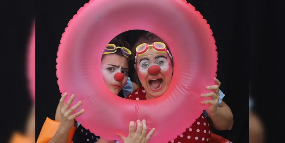 As Palhaças Aquáticas realizam apresentações em Castro, com um teatro especialmente voltado à preservação da água