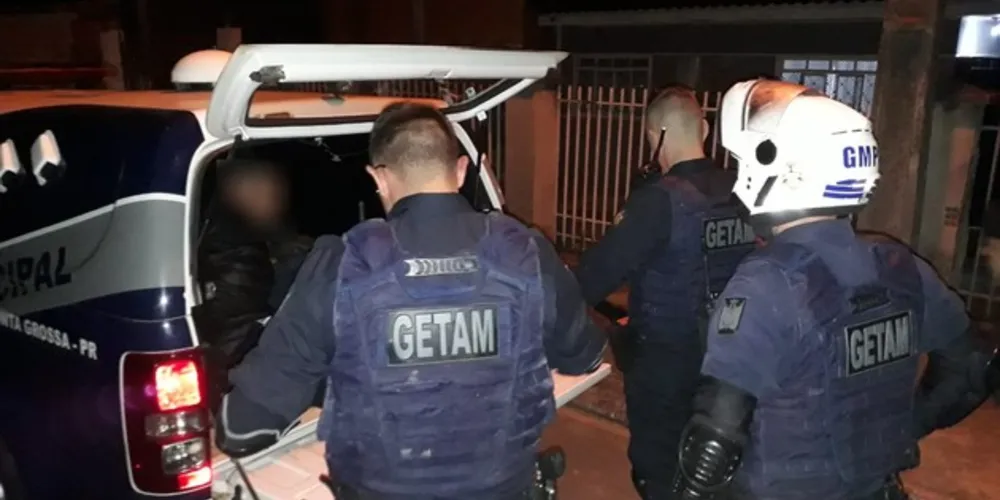 Imagem ilustrativa da imagem Guarda fecha o cerco
contra o crime no ‘Santa Paula’