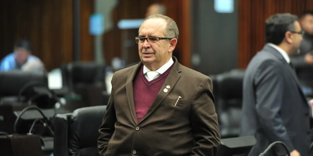 Delegado Recalcatti foi procurado pelos vereadores Celso Cieslak e Emerson dos Santos, de PG e Teixeira Soares