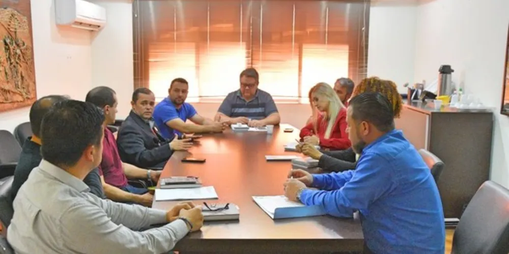 Reunião aconteceu na última sexta-feira (14) no gabinete do prefeito