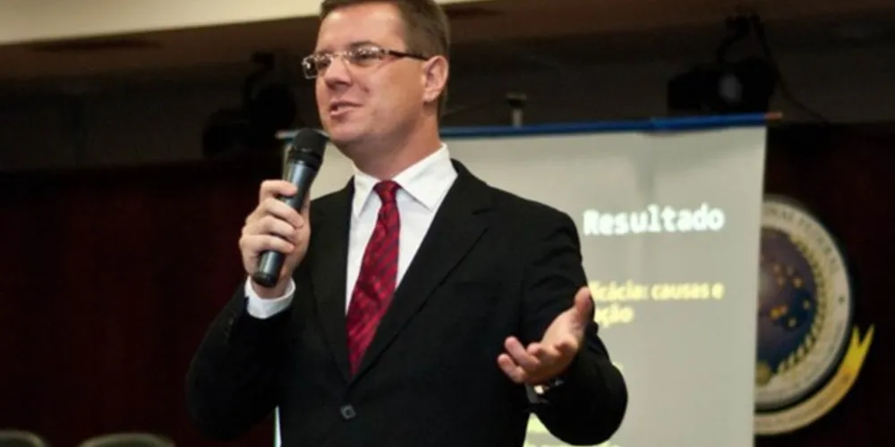 Campanha Acelera PG e Cooper Card trazem o juiz federal do Trabalho Marlos Melek para palestra