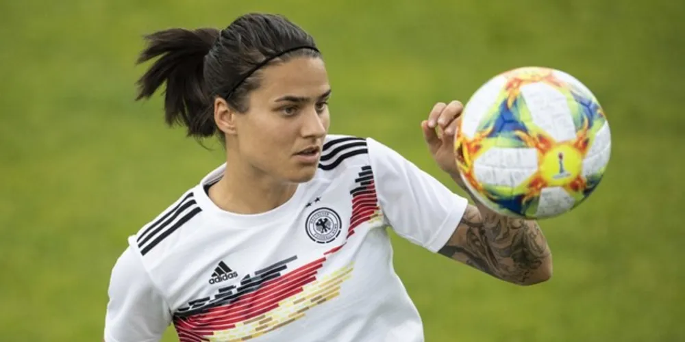Alemanha enfrenta Nigéria no estádio des Alpes, em Grenoble