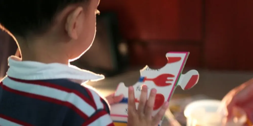 Diagnóstico do autismo é essencialmente clínico, feito por meio da observação do comportamento