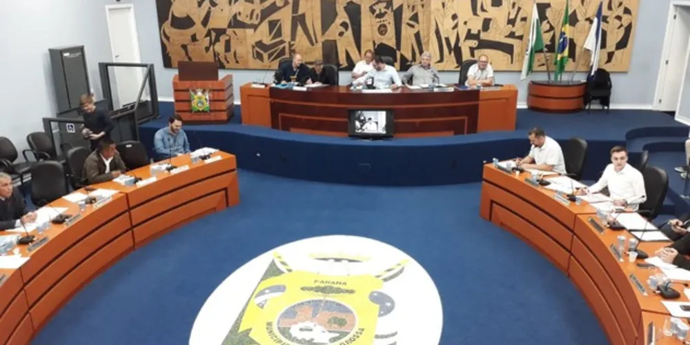 Imagem ilustrativa da imagem Câmara Municipal rejeita fundo para o transporte coletivo