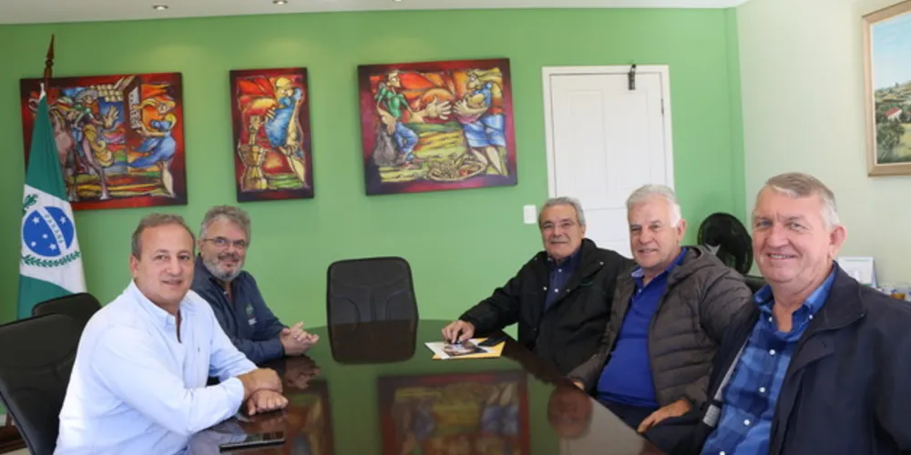 Assunto foi debatido na manhã desta segunda-feira (24) pelo prefeito Moacyr Fadel e representantes do Sindicato Rural de Castro  
