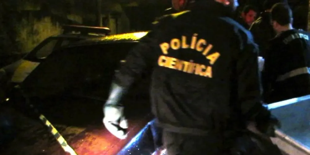 O Instituto Médico Legal e o Instituto Criminalística foram acionados para atender a ocorrência.
