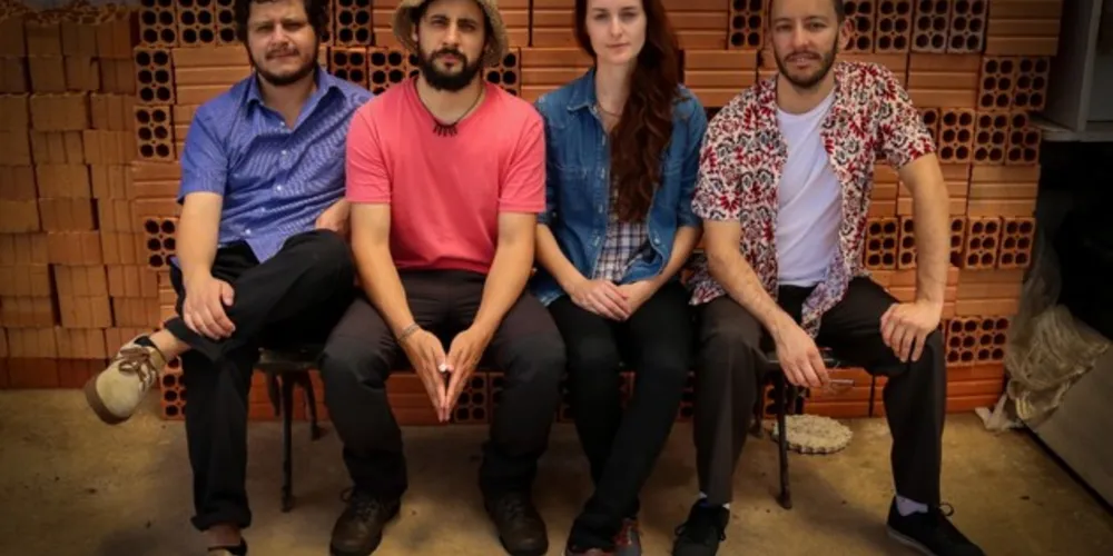 Quarteto Tiriva faz releitura de grandes artistas da música brasileira