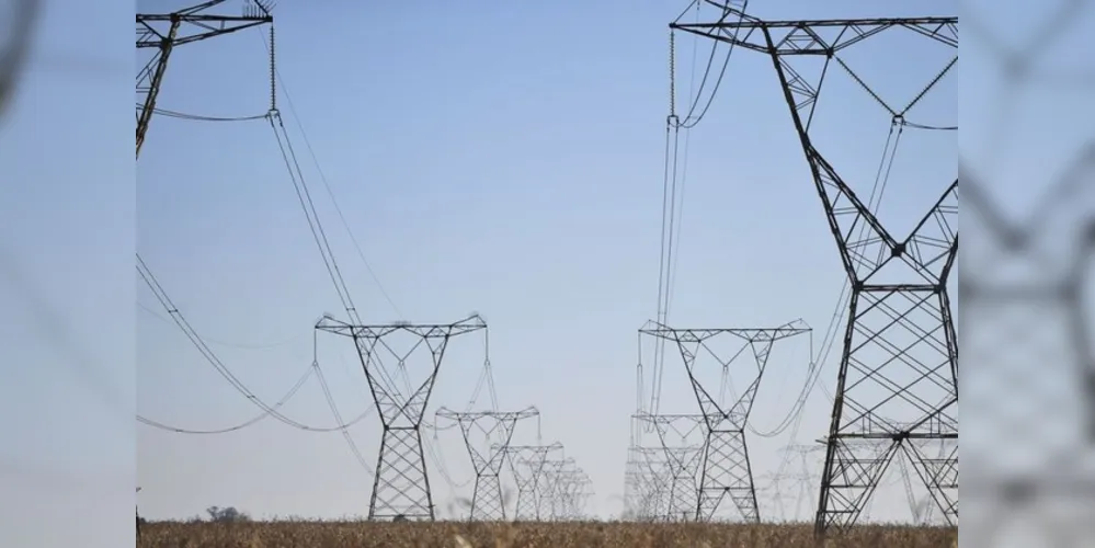 Desde o dia 21 de maio, a bandeira tarifária amarela teve o preço revisto, de R$ 1,00 para R$ 1,50 a cada 100 kWh consumidos