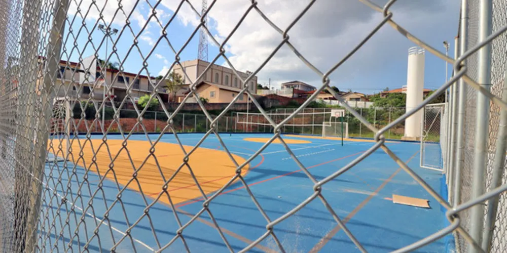 Centro de Iniciação ao Esporte (CIE) Rogério Bocchi Serman. fica no Jardim Sabará