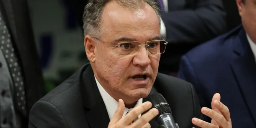 Imagem ilustrativa da imagem Parecer complementar da Previdência será lido nesta terça