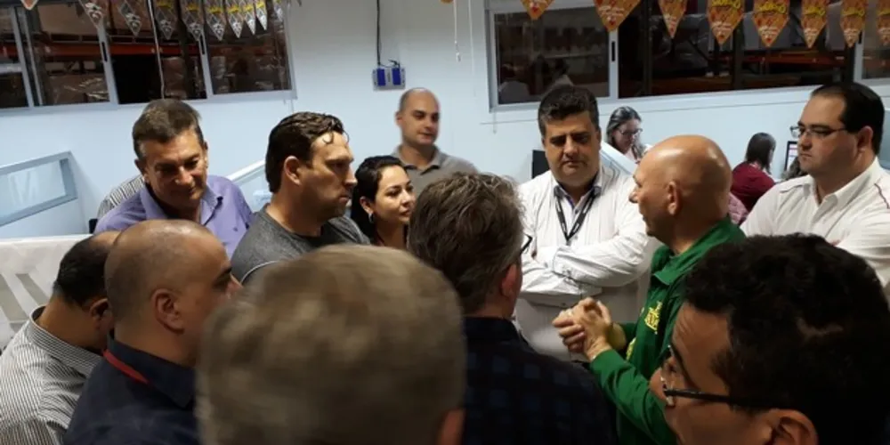 Luciano Hang esteve na Central de Distribuição e Administração da Lojas MM nesta quarta-feira, onde realizou uma minipalestra