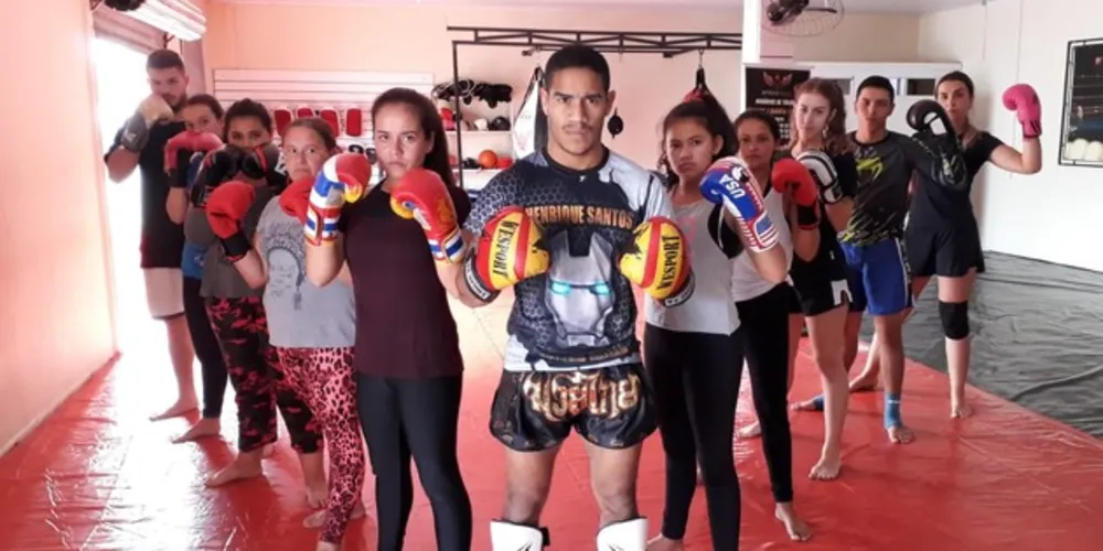 Imagem ilustrativa da imagem PG recebe evento de MMA no Ginásio Zukão