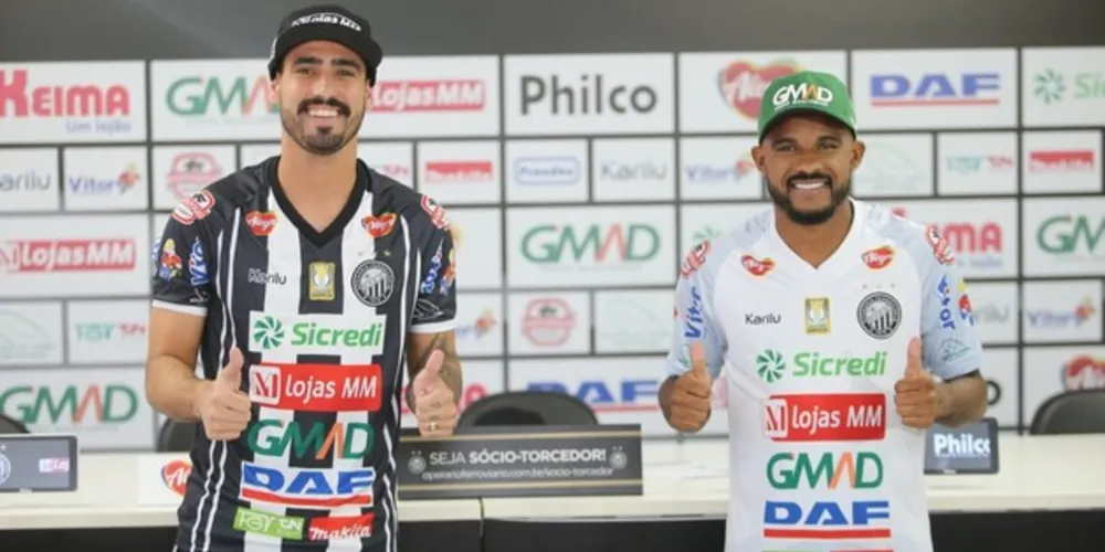O atacante Cléo Silva e o centroavante Lucas Gaúcho conversaram com a imprensa na tarde desta sexta-feira