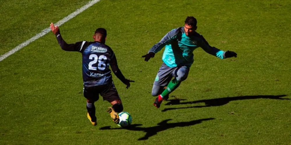 O Fantasma foi melhor na partida e criou oportunidades de gol