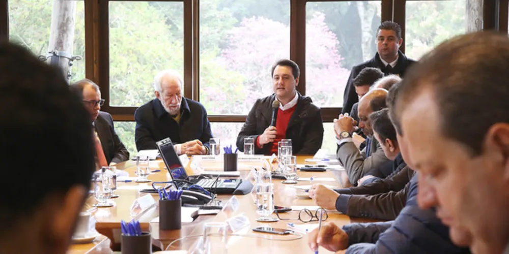 Ferramentas foram foram apresentadas na reunião do secretariado, presidida pelo governador Carlos Massa Ratinho Junior