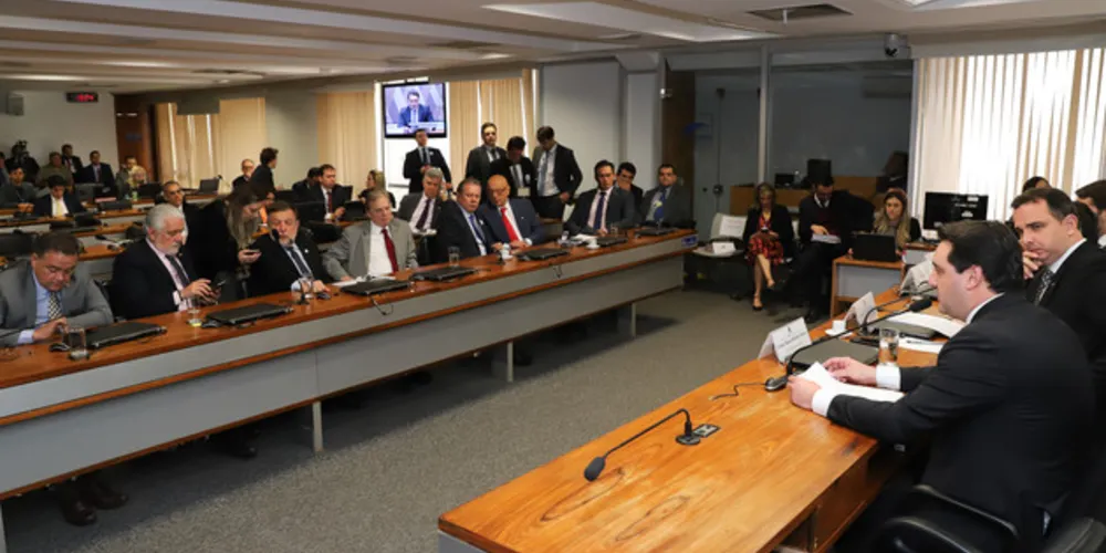 Imagem ilustrativa da imagem Governador defende estados
e municípios na reforma