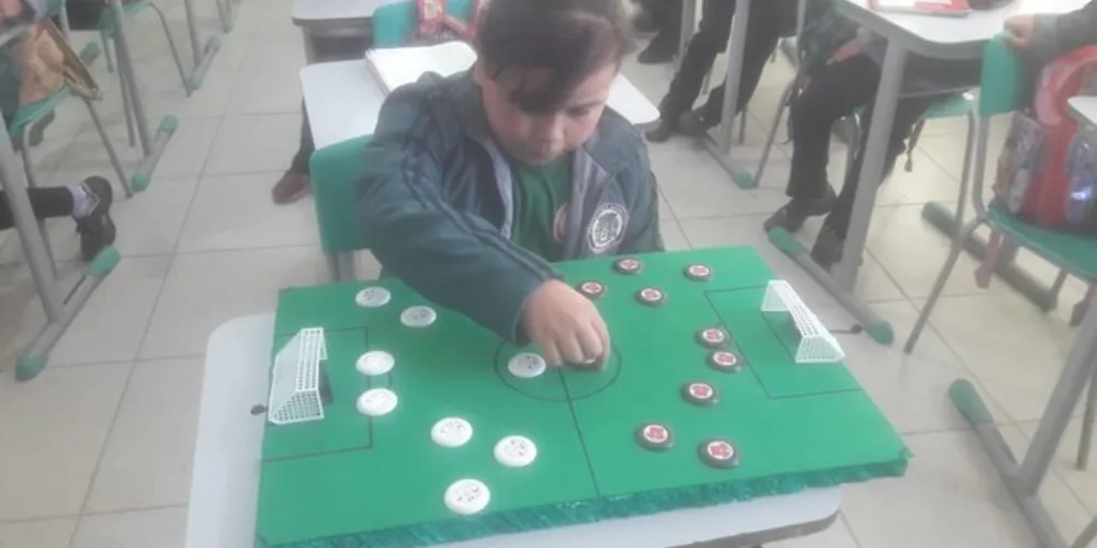 Imagem ilustrativa da imagem Tema ‘esportes’ resgata tradicional jogo em Jaguariaíva