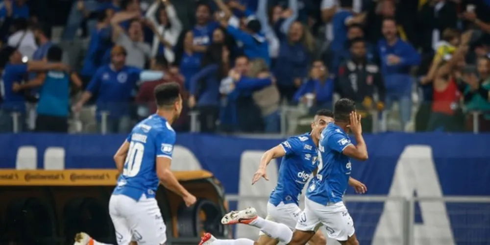 Raposa dá passo gigante rumo às semifinais da Copa do Brasil