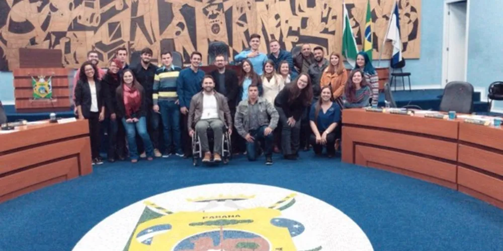 Imagem ilustrativa da imagem Parlamento Universitário é realizado na Câmara de PG