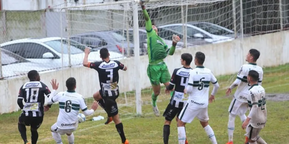 O Operário Ferroviário Sub-19 perdeu para o Coritiba nesta segunda-feira (15) por 2 a 1