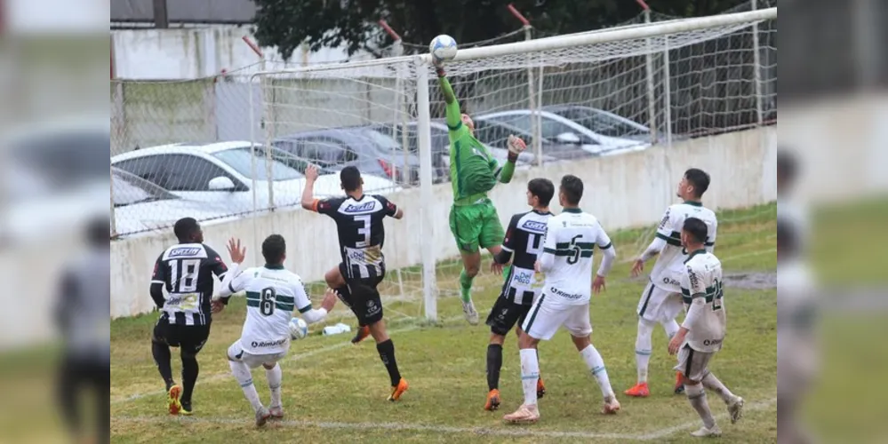 O Operário Ferroviário Sub-19 perdeu para o Coritiba nesta segunda-feira (15) por 2 a 1