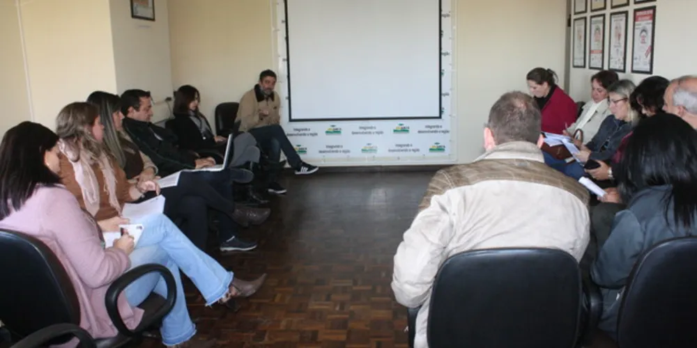 CimSaúde e Cresems debatem novos editais de serviços