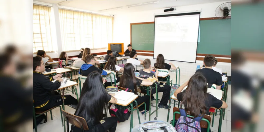 Programa reúne uma série de estratégias de acompanhamento de frequência e combate ao abandono escolar
