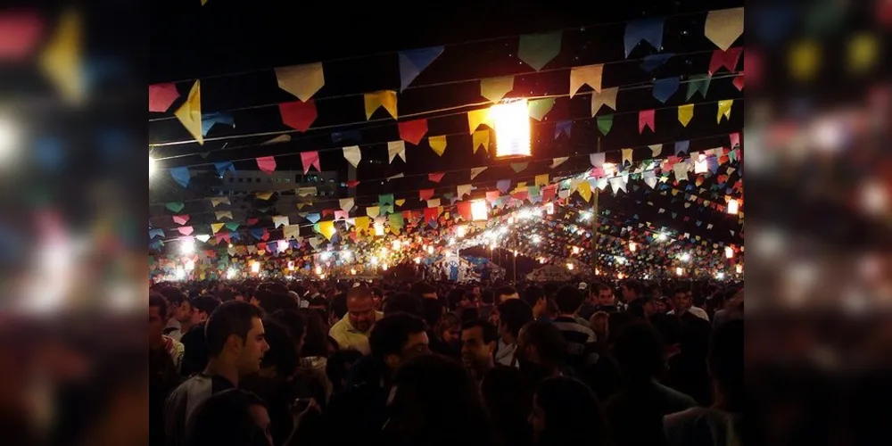 Festa Julina 'raiz' terá brincadeiras como barraca do beijo, cadeia, correio elegante e corrida no saco, além de shows com Rogério Salles e Grupo Marcação

