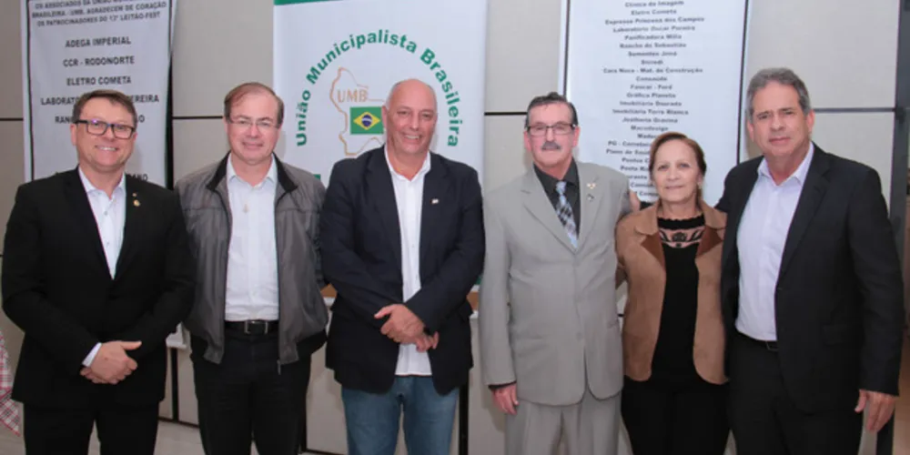 O presidente da UMB Ubiraci Pereira Messias convidou diversas figuras importantes no cenário do desenvolvimento comercial do município