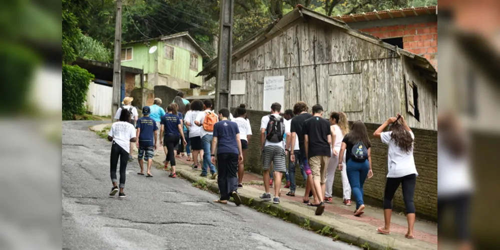 Estudantes vão conhecer o município e seus moradores, realizar oficinas educativas e lúdicas para as crianças e visitas missionárias nas ruas e casas