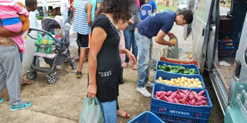 O Troca Saudável acontece nesta quinta e sexta-feira em todos os bairros da cidade e no distrito de Catanduvas 
