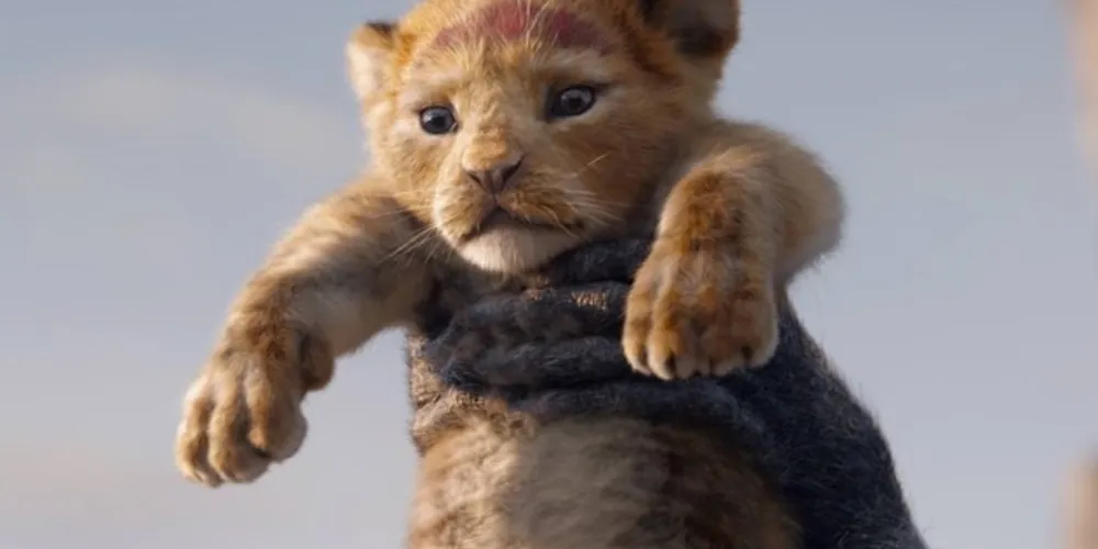 Nova versão do clássico animado de 1994 reproduz história do leão Simba