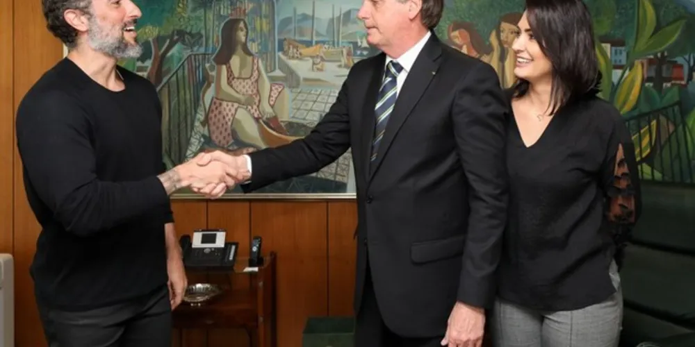 O apresentador da Record Marcos Mion, esteve presente na reunião. Mion é pai de Romeo, de 13 anos, diagnosticado com autismo. 