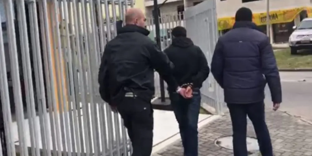 A prisão aconteceu no Centro de Curitiba, no momento em que ele tentava cometer mais um golpe