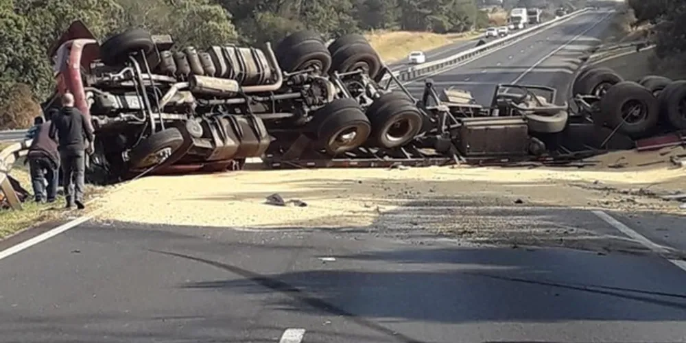Pista Carambeí/Ponta Grossa está fechada na altura do km 165 da PR-151