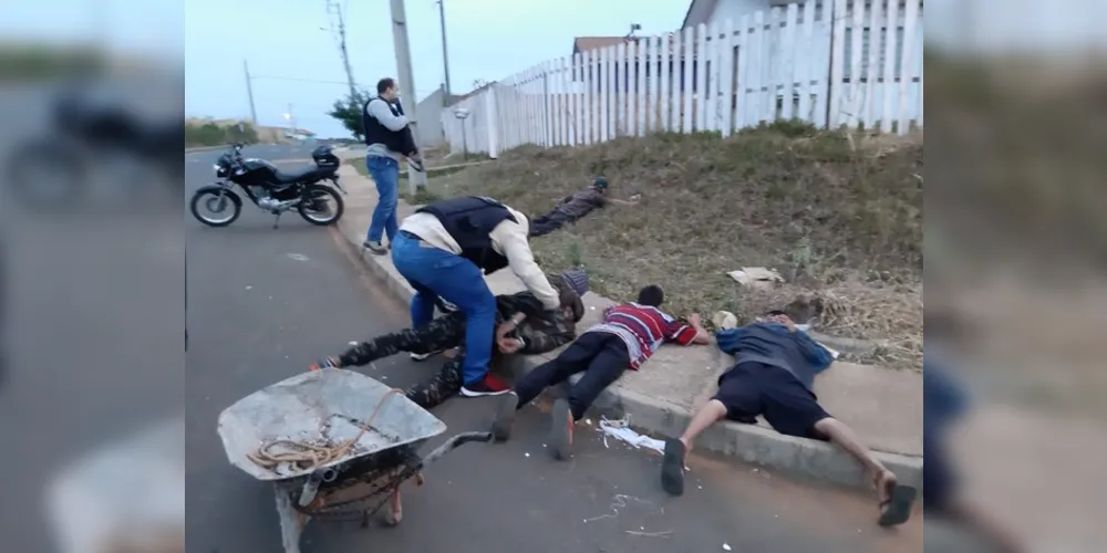 Os investigadores prenderam acusados de envolvimento em roubo de malotes
