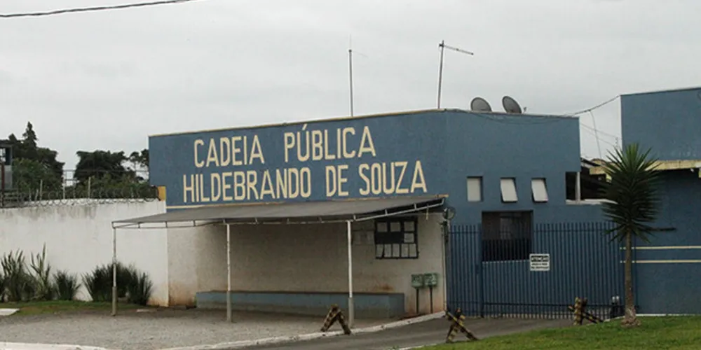 Mulheres tentavam entrar com drogas na visita aos presos e foram flagradas por agentes